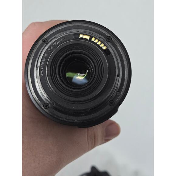 Canon EF-S 55-250mm f/4.0-5.6 IS Lens With Soft Case - Picture 7 of 7